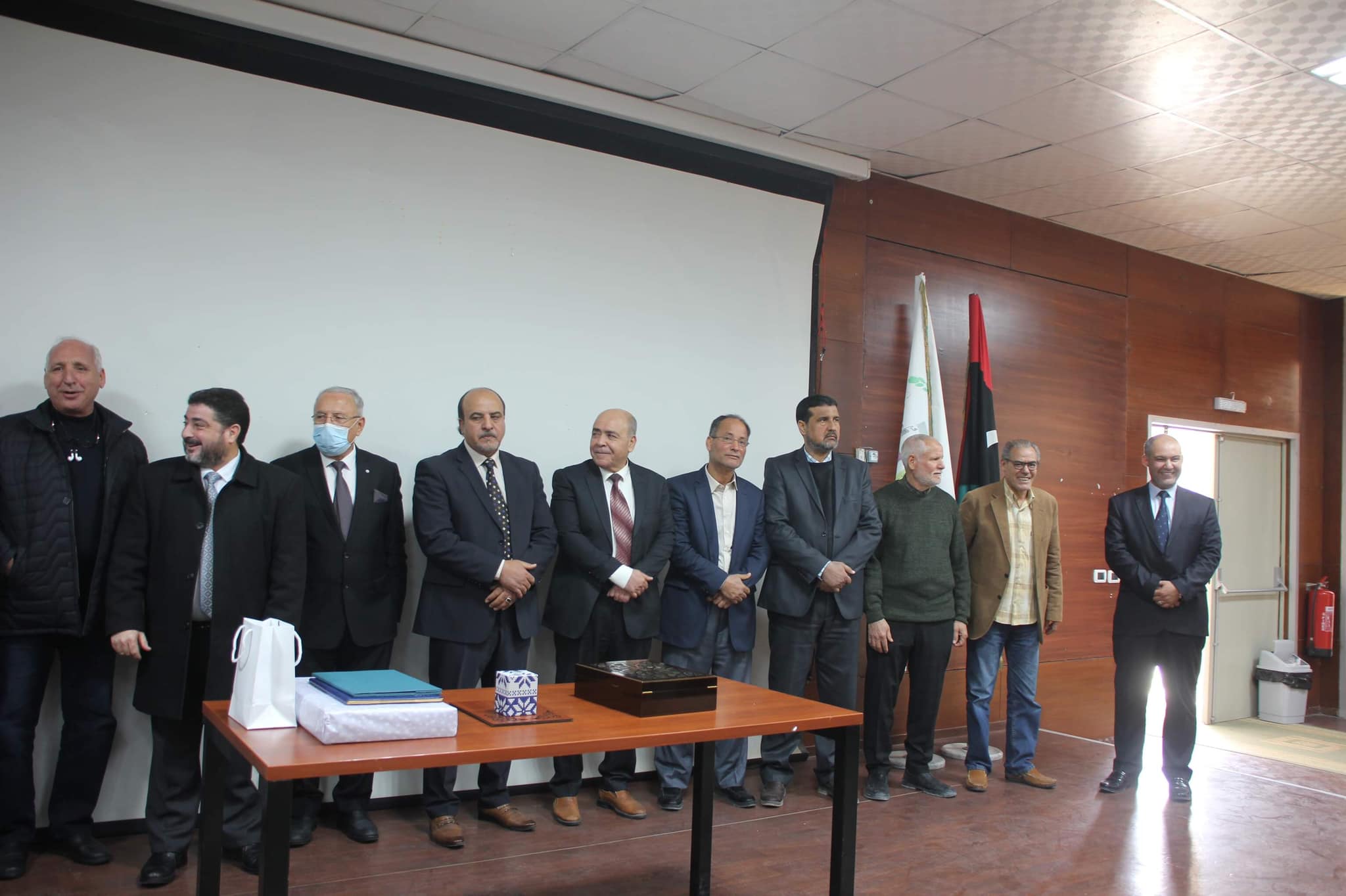 جامعة مصراتة تُكرّم الأستاذ الدكتور الطاهر مصطفى الحبقي