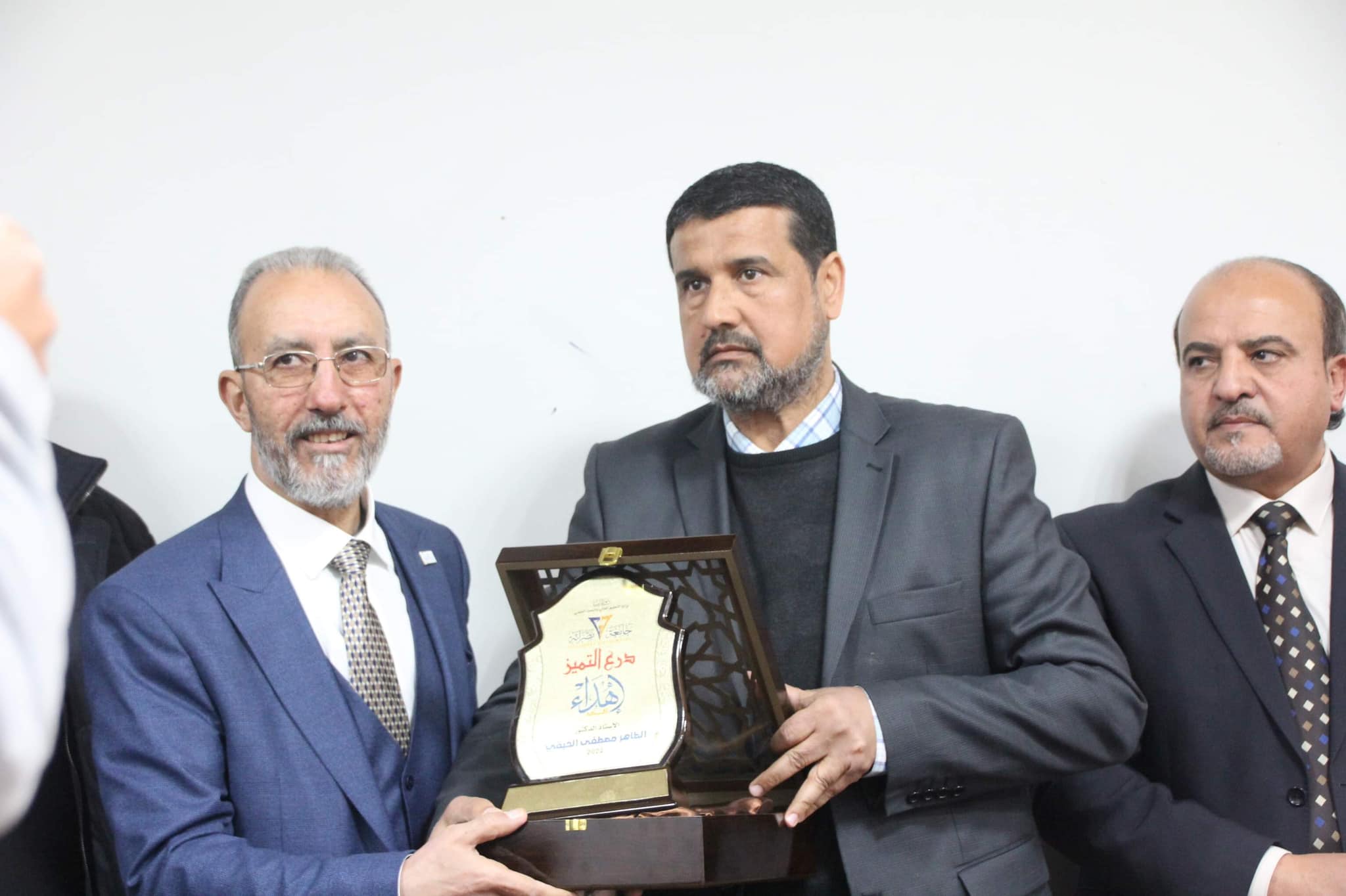 جامعة مصراتة تُكرّم الأستاذ الدكتور الطاهر مصطفى الحبقي