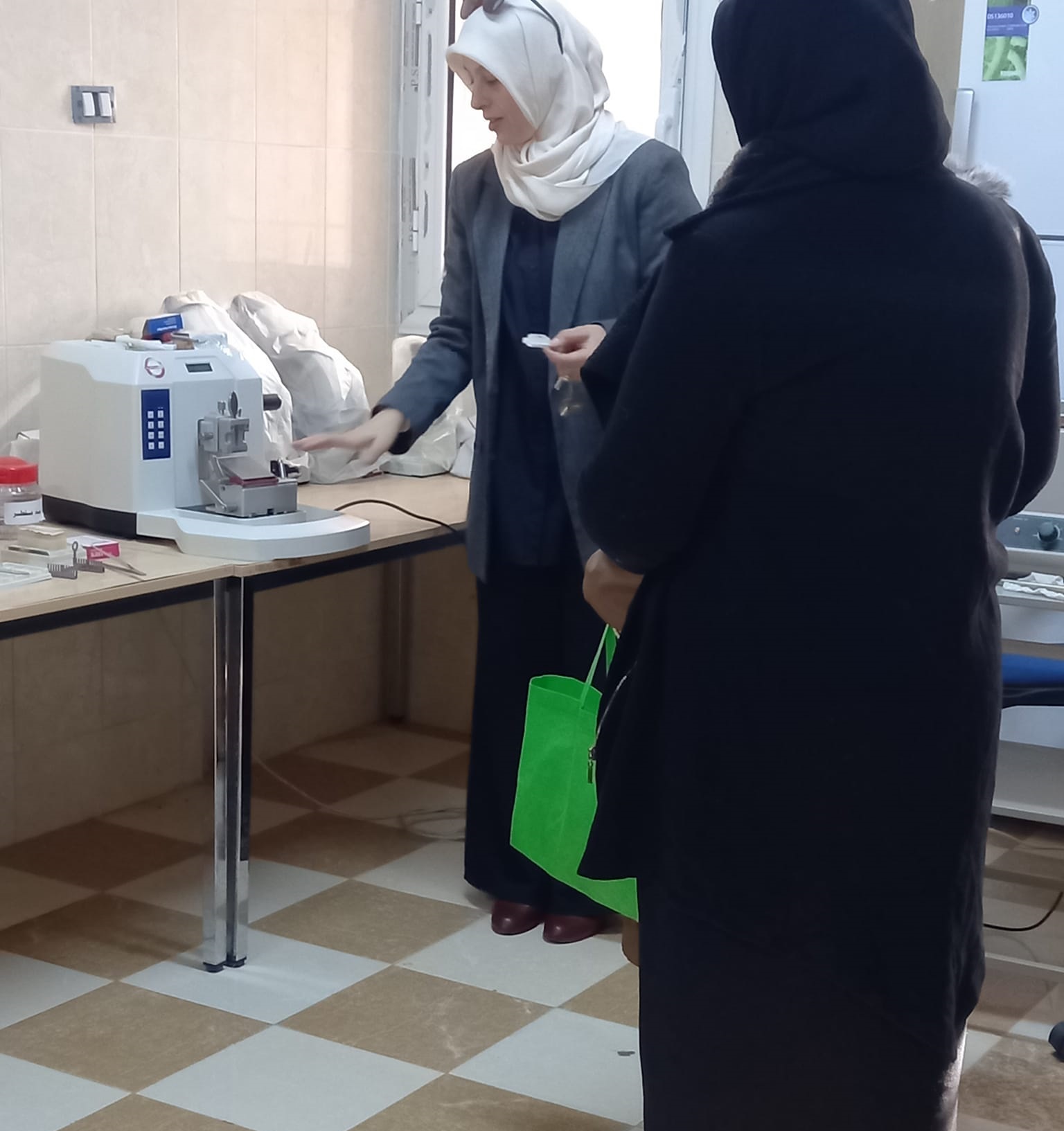 زيارة الوحدة البيطرية (فرع مصراتة) إلى كلية العلوم جامعة مصراتة
